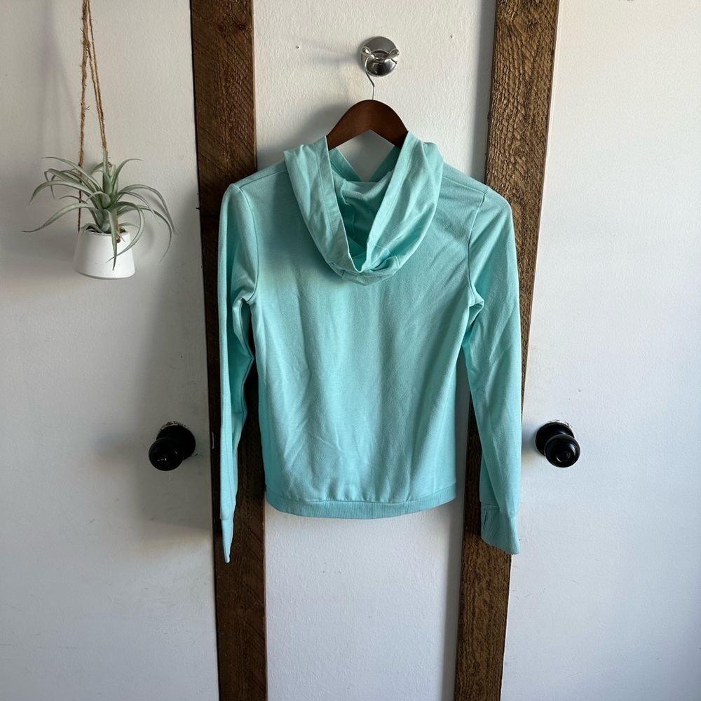 Eddie Bauer Lightweight Aqua Hoodie Girls Size Large (14/16)
Hoodie long sleeve